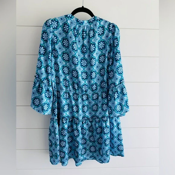 Draper James Avery Shirtdress in Hammered Satin, Size Medium - Picture 4 of 7